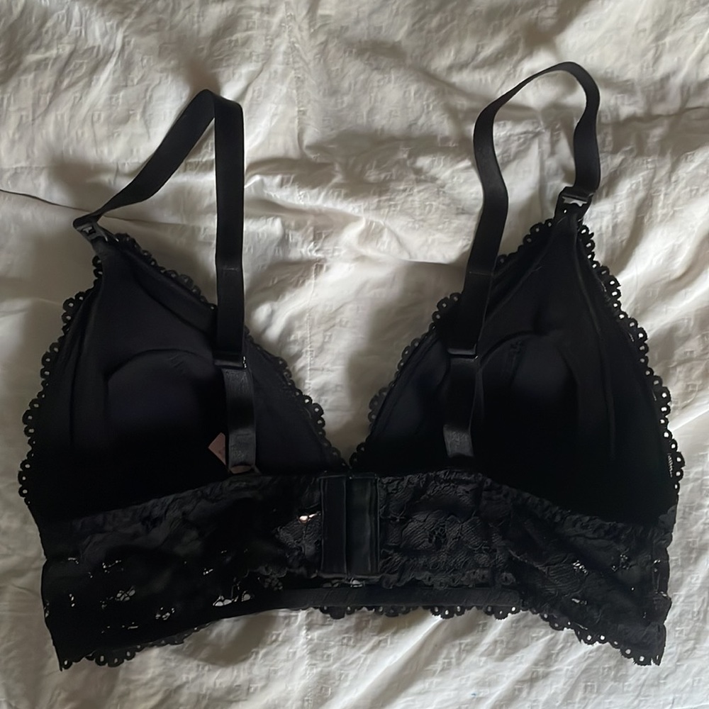 Black Lace Nursing Bra - Picture 2 of 3